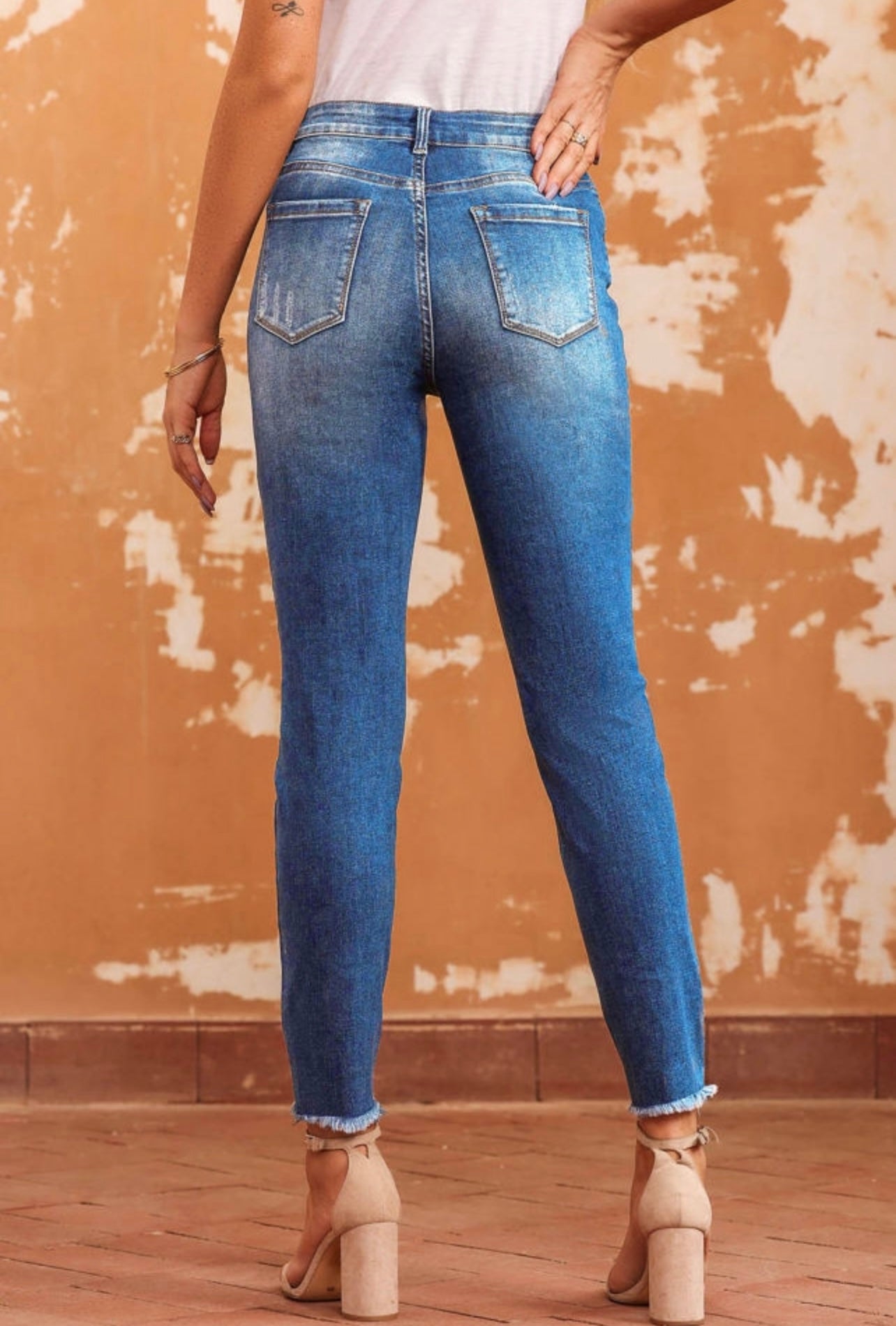 Raw Hem Ankle Jeans