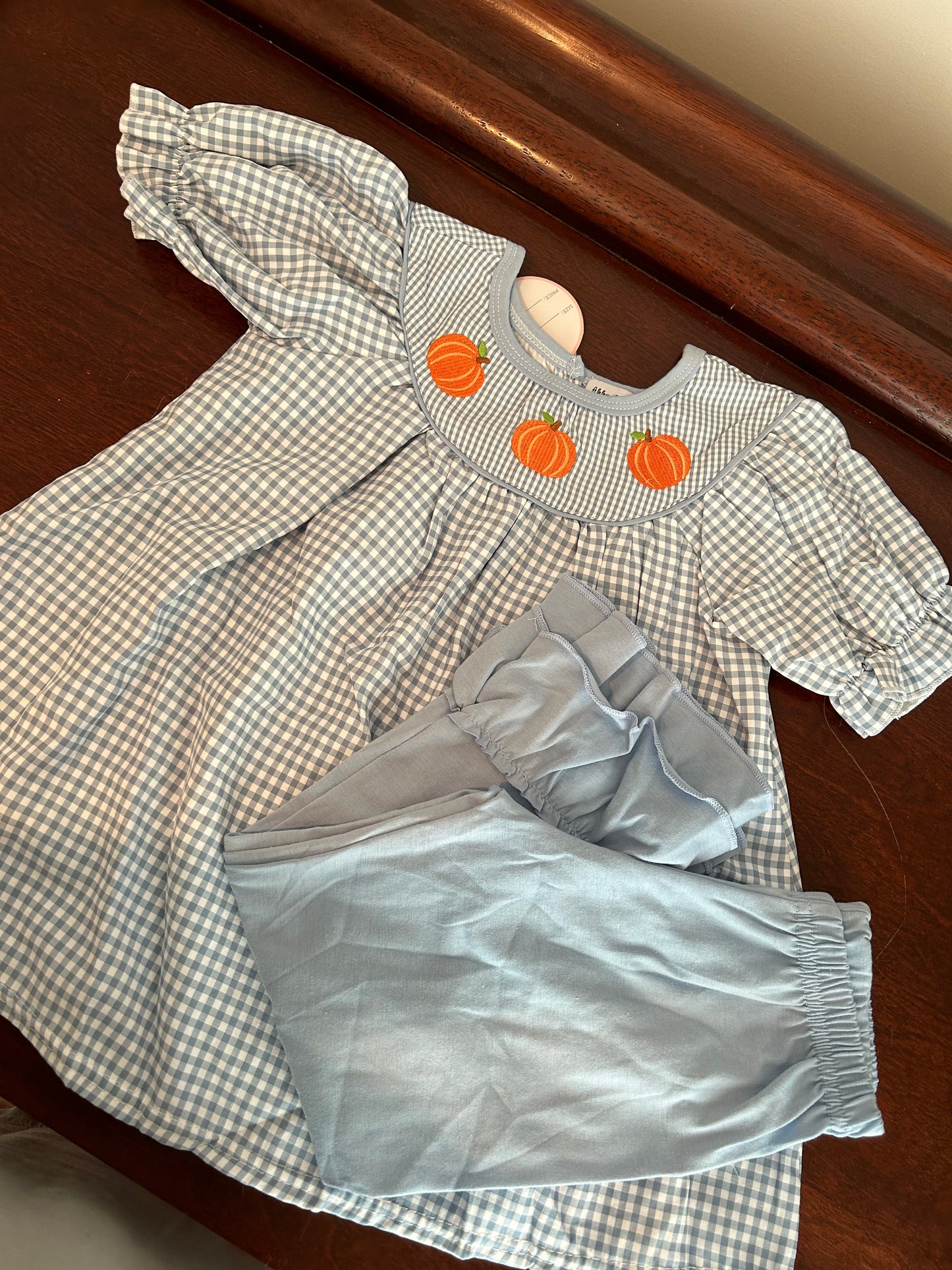 Girl’s 4T Pumpkin Set